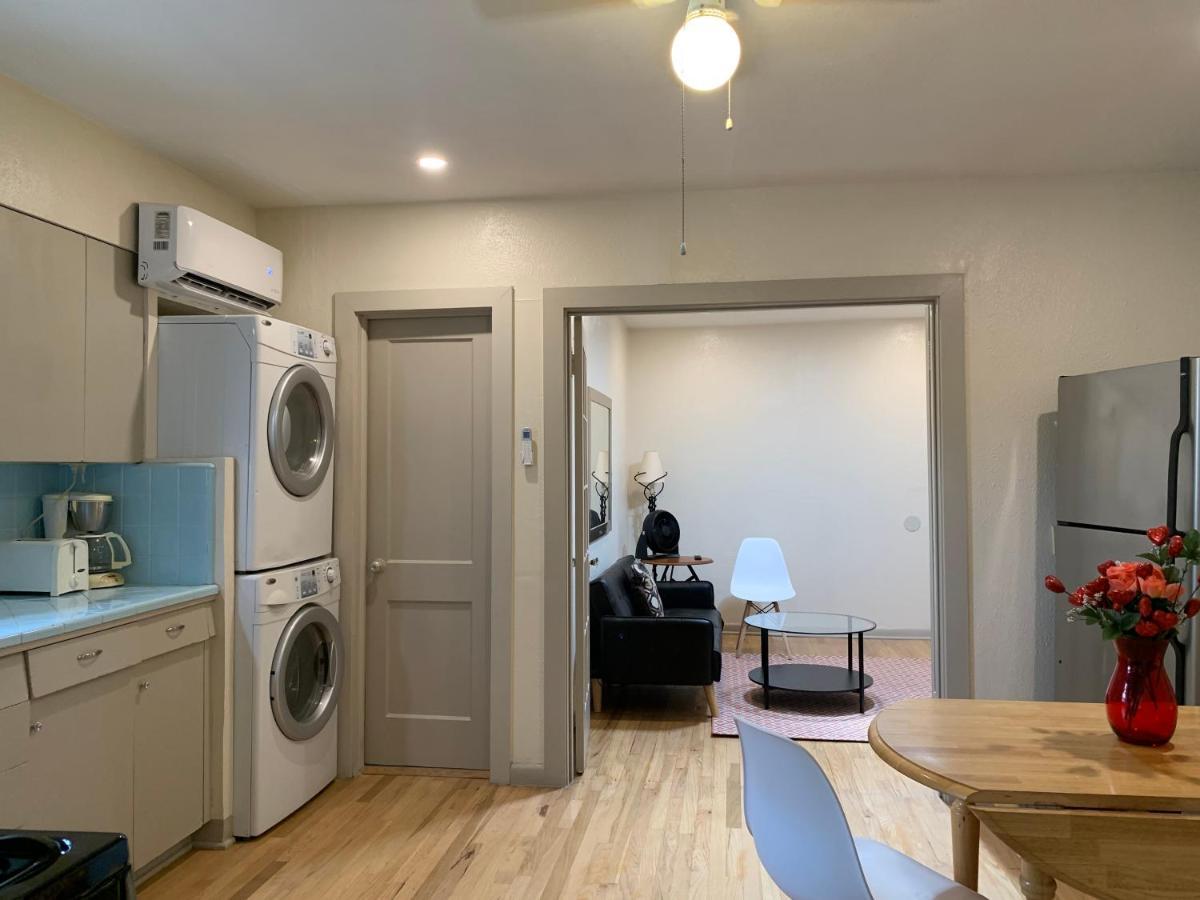 125-#4 Downtown Cozy Upstairs One Bedroom Apt San Antonio Bagian luar foto