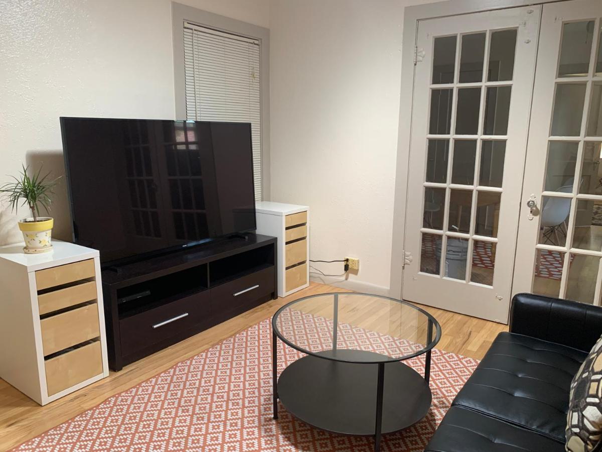 125-#4 Downtown Cozy Upstairs One Bedroom Apt San Antonio Bagian luar foto