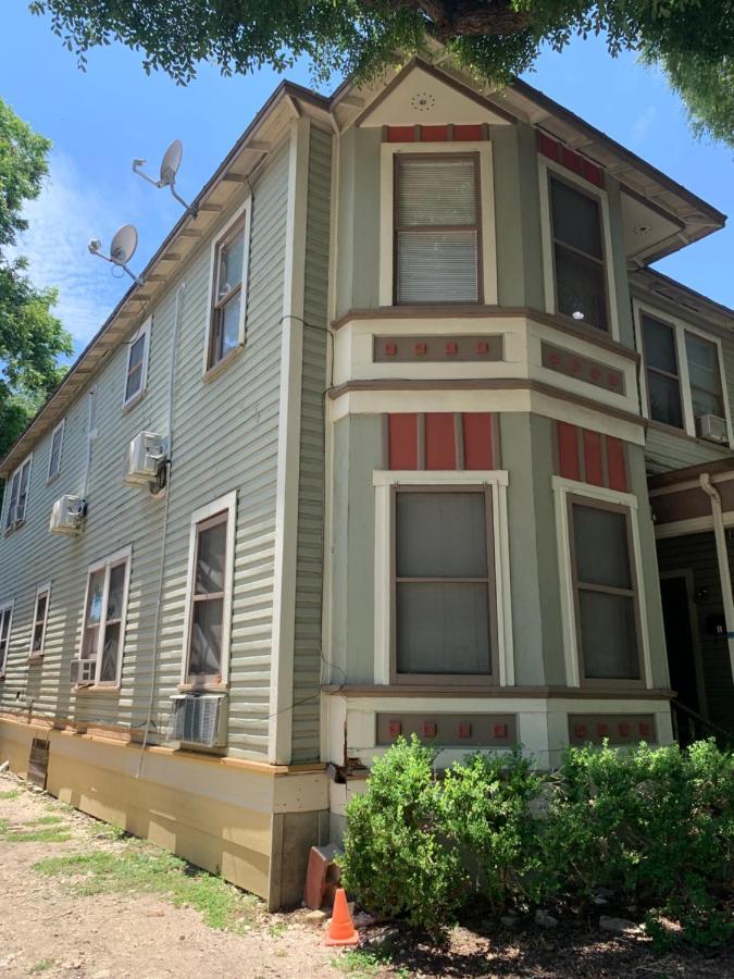125-#4 Downtown Cozy Upstairs One Bedroom Apt San Antonio Bagian luar foto