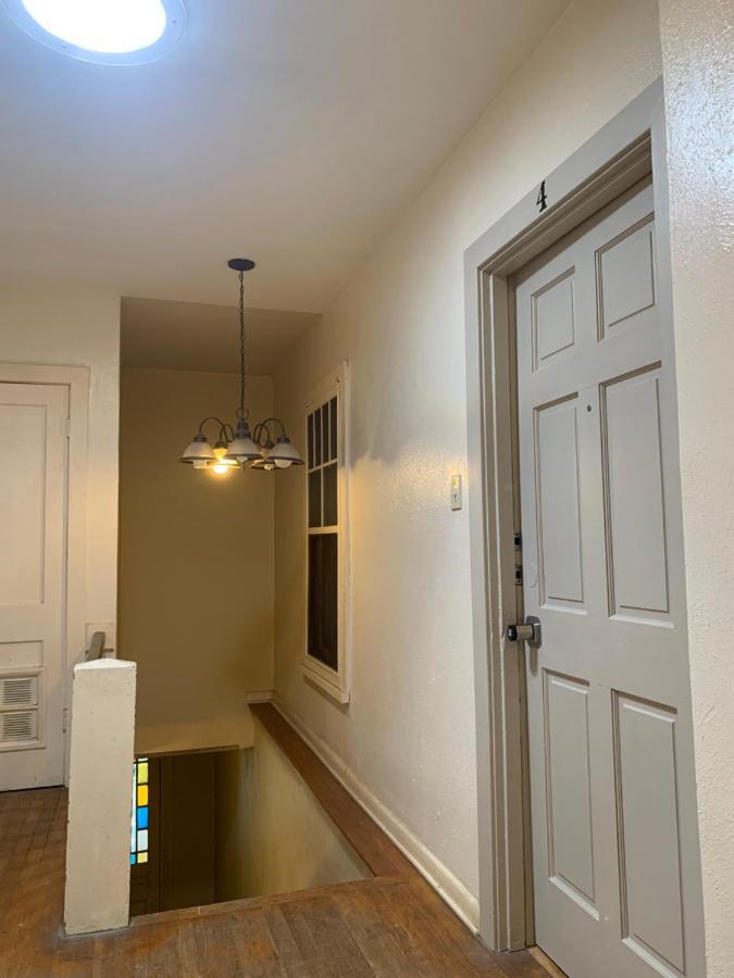 125-#4 Downtown Cozy Upstairs One Bedroom Apt San Antonio Bagian luar foto