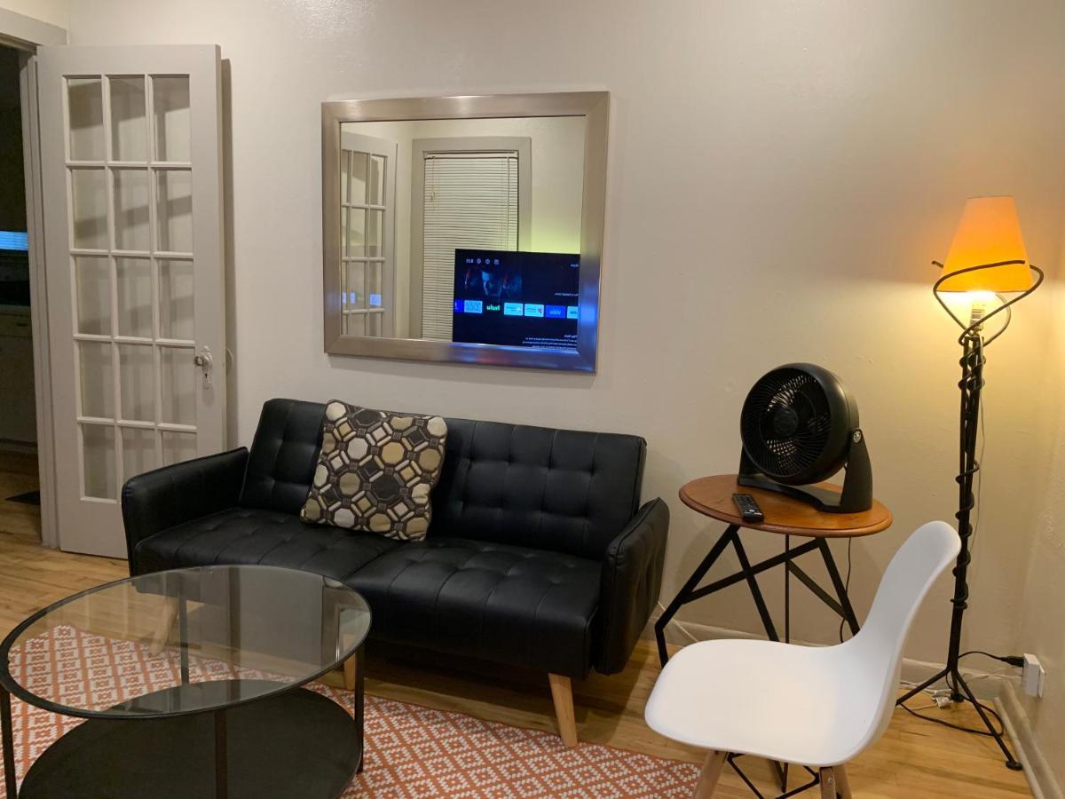 125-#4 Downtown Cozy Upstairs One Bedroom Apt San Antonio Bagian luar foto