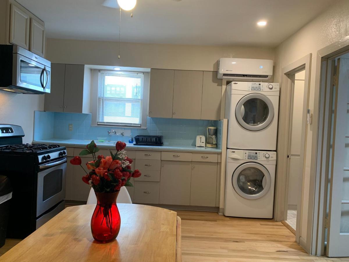 125-#4 Downtown Cozy Upstairs One Bedroom Apt San Antonio Bagian luar foto